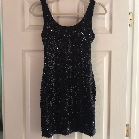 Black sequin mini dress - Picture 2 of 2